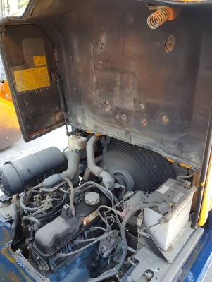 TOYOTA 5FG25 เครื่องเบนซิล เกียร์ธรรมดา เสาสูง4เมตร งาเทได้(ฮิ้งค์) สนใจติดต่อ 083-062-0223(ปอน)