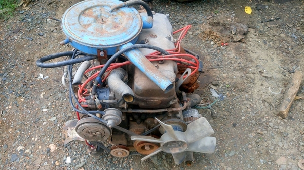 ขายเครื่องยนต์มาสด้าแฟมิเลีย1400