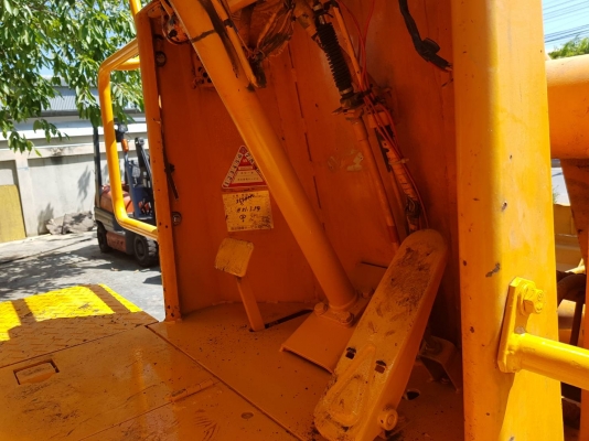 รถตักขนาด1คิว KOMATSU 507 เครื่องยนต์komatsu 4D94 ระบบทอร์คแรงดี สภาพเดิมเก่าญี่ปุ่นแท้ไม่เคยใช้งานในไทย สภาพดีเครื่องดี ชม.การใช้งาน3,700ชม. ราคา495,000,บาท เหมาะสำหรับร้านวัสดุทั่วไป สนใจติดต่อKPGTRACTOR 081-8416818 ,092-9938255หรือ ติดต่อสอบถามได รถตักขนาด1คิว KOMATSU 507 เครื่องยนต์komatsu 4D94 ระบบทอร์คแรงดี สภาพเดิมเก่าญี่ปุ่นแท้ไม่เคยใช้งานในไทย สภาพดีเครื่องดี ชม.การใช้งาน3,700ชม. ราคา495,000,บาท เหมาะสำหรับร้านวัสดุทั่วไป สนใจติดต่อKPGTRACTOR 081-8416818 ,092-9938255หรือ ติดต่อสอบถามได