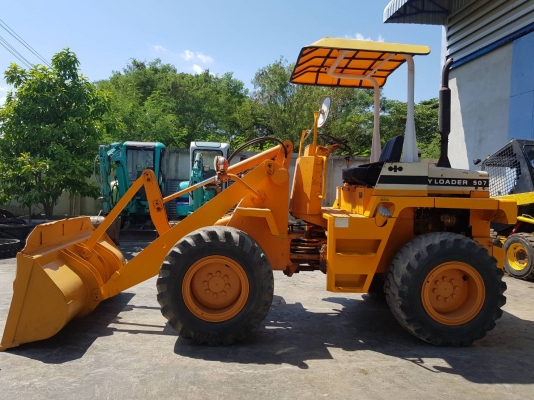 รถตักขนาด1คิว KOMATSU 507 เครื่องยนต์komatsu 4D94 ระบบทอร์คแรงดี สภาพเดิมเก่าญี่ปุ่นแท้ไม่เคยใช้งานในไทย สภาพดีเครื่องดี ชม.การใช้งาน3,700ชม. ราคา495,000,บาท เหมาะสำหรับร้านวัสดุทั่วไป สนใจติดต่อKPGTRACTOR 081-8416818 ,092-9938255หรือ ติดต่อสอบถามได รถตักขนาด1คิว KOMATSU 507 เครื่องยนต์komatsu 4D94 ระบบทอร์คแรงดี สภาพเดิมเก่าญี่ปุ่นแท้ไม่เคยใช้งานในไทย สภาพดีเครื่องดี ชม.การใช้งาน3,700ชม. ราคา495,000,บาท เหมาะสำหรับร้านวัสดุทั่วไป สนใจติดต่อKPGTRACTOR 081-8416818 ,092-9938255หรือ ติดต่อสอบถามได