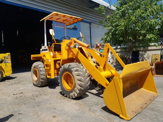 รถตักขนาด1คิว KOMATSU 507 เครื่องยนต์komatsu 4D94 ระบบทอร์คแรงดี สภาพเดิมเก่าญี่ปุ่นแท้ไม่เคยใช้งานในไทย สภาพดีเครื่องดี ชม.การใช้งาน3,700ชม. ราคา495,000,บาท เหมาะสำหรับร้านวัสดุทั่วไป สนใจติดต่อKPGTRACTOR 081-8416818 ,092-9938255หรือ ติดต่อสอบถามได รถตักขนาด1คิว KOMATSU 507 เครื่องยนต์komatsu 4D94 ระบบทอร์คแรงดี สภาพเดิมเก่าญี่ปุ่นแท้ไม่เคยใช้งานในไทย สภาพดีเครื่องดี ชม.การใช้งาน3,700ชม. ราคา495,000,บาท เหมาะสำหรับร้านวัสดุทั่วไป สนใจติดต่อKPGTRACTOR 081-8416818 ,092-9938255หรือ ติดต่อสอบถามได