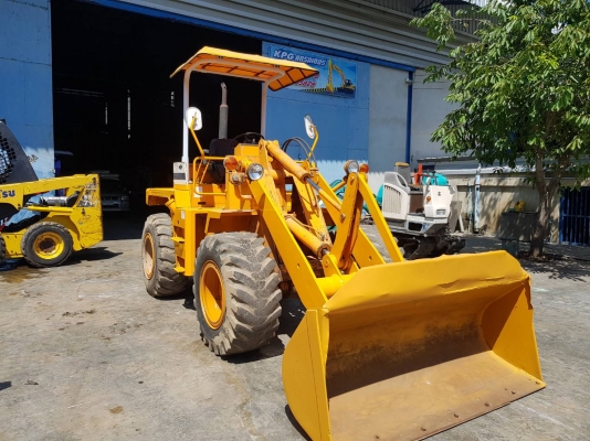 รถตักขนาด1คิว KOMATSU 507 เครื่องยนต์komatsu 4D94 ระบบทอร์คแรงดี สภาพเดิมเก่าญี่ปุ่นแท้ไม่เคยใช้งานในไทย สภาพดีเครื่องดี ชม.การใช้งาน3,700ชม. ราคา495,000,บาท เหมาะสำหรับร้านวัสดุทั่วไป สนใจติดต่อKPGTRACTOR 081-8416818 ,092-9938255หรือ ติดต่อสอบถามได รถตักขนาด1คิว KOMATSU 507 เครื่องยนต์komatsu 4D94 ระบบทอร์คแรงดี สภาพเดิมเก่าญี่ปุ่นแท้ไม่เคยใช้งานในไทย สภาพดีเครื่องดี ชม.การใช้งาน3,700ชม. ราคา495,000,บาท เหมาะสำหรับร้านวัสดุทั่วไป สนใจติดต่อKPGTRACTOR 081-8416818 ,092-9938255หรือ ติดต่อสอบถามได