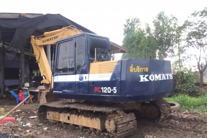 ขายรถแม็คโคร KOMATSU PC100-5 ใบแทร็ก80 สภาพสวยพร้อมใช้งาน เครื่องดีช่วงล่างดี เอวไม่หลวม ราคาต่อรองคุยกันได้ โทร0616613023 แพรว