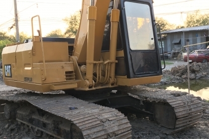 ขายCAT E120b สภาพสวยพร้อมใช้งาน เครื่องดีช่วงล่างดี ใบแทร็กเต็ม เอวดีไม่หลวม แอร์เย็น โทร0616613023