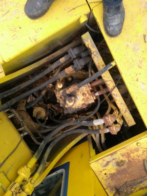 รถแบคโฮ KOMATSU PC200-3 รถสวย สภาพดี เครื่องดี ปั๊มแรง โซ่หนา เอวแน่น พร้อมใช้งาน