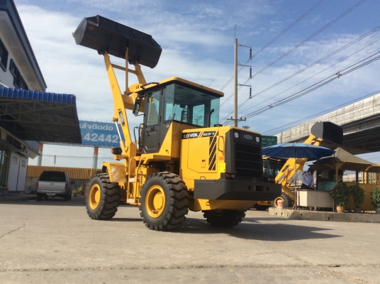 พิเศษ!!รถตักล้อยางยี่ห้อ LOVOL รุ่น FL920F-II LA ชนิดแขนยาว มีประสิทธิภาพสูง ไม่เคยใช้งานในไทยมาก่อน พิเศษ!!รถตักล้อยางยี่ห้อ LOVOL รุ่น FL920F-II LA ชนิดแขนยาว มีประสิทธิภาพสูง ไม่เคยใช้งานในไทยมาก่อน