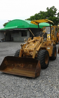 ต้องการขายรถตักล้อยางยี่ห้อ  MITSUBISHI-WS200 รถนอกนำเข้าจากญี่ปุ่น