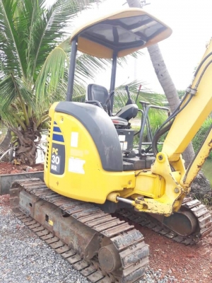 ขายจ้า .KOMATSU PC30MR-2  เก่านอกแท้  สภาพสวย เดิมๆๆ  ใช้งานมาแค่  13XX ชั่วโมง  พร้อมใช้  โทร 089-3818694  จ๊อย..