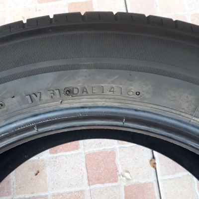 ยาง 215-60-16 BRIDGESTONE ER33 ปี16 ชุด