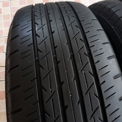 ยาง 215-60-16 BRIDGESTONE ER33 ปี16 ชุด