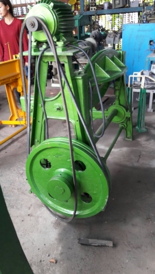 ขายตะไก1เมตรตัดได้1.5มิลขาเหยียบราคาเบาๆๆมี2ตัว ขายตะไก1เมตรตัดได้1.5มิลขาเหยียบราคาเบาๆๆมี2ตัว