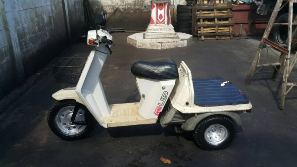 รถมอเตอร์ไซด์ 3 ล้อ HONDA Gyro Up เก่าญี่ปุ่น สภาพดีมาก รถมอเตอร์ไซด์ 3 ล้อ HONDA Gyro Up เก่าญี่ปุ่น สภาพดีมาก