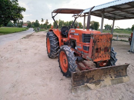 ขายรถไถM5000ปี55