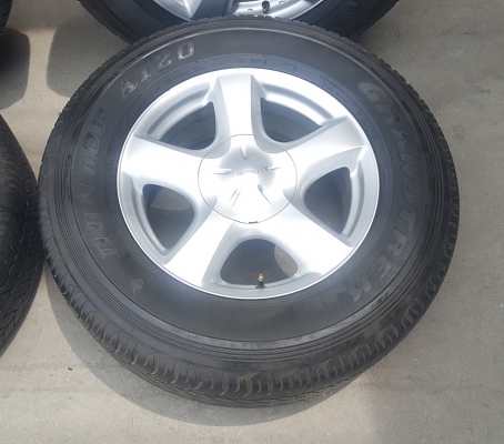 ขายล้อISUZU V Cross17 ยาง265/65/17 ปี 2815 4 ล้อ