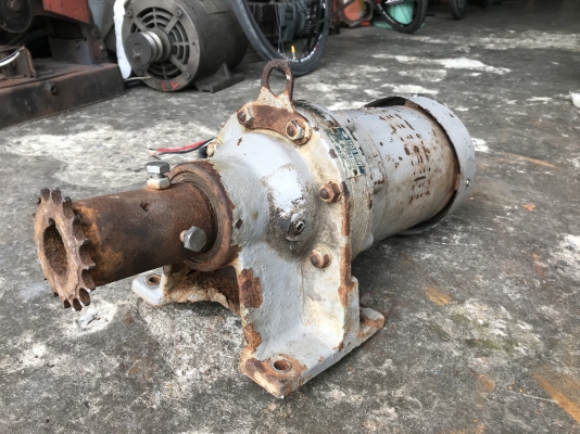 ขายมอเตอร์เกียร์ Cycrodrive Sumitomo 0.5HP. 380V อัตราทด 1:43 mde in Japan เพลาออกประมาณ 33 รอบต่อนาที สภาพดีเดิมๆ หมุนนิ่ม พร้อมใช้งาน ราคา 3,400 บาท