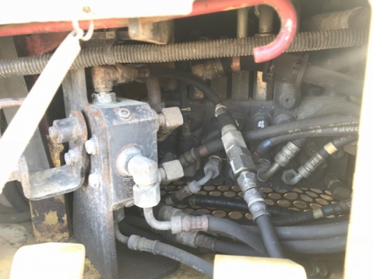 Komatsu PC40MR-2 : 1020ชั่วโมง นำเข้าจากญี่ปุ่น  โทร. 080-6565422 (หนิง)