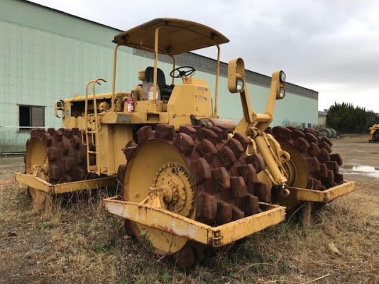 CATERPILLAR รุ่น 825 B