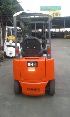 รถยกไฟฟ้า นิชิยูขนาด 1.5  ตัน เสาสูง 3 เมตร