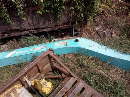 ขายบูม อาร์มรถแมคโค SK-120-5 ของแท้อาริยะ ไม่มีรอยแตก รอยร้าว สภาพสวยมากครับ