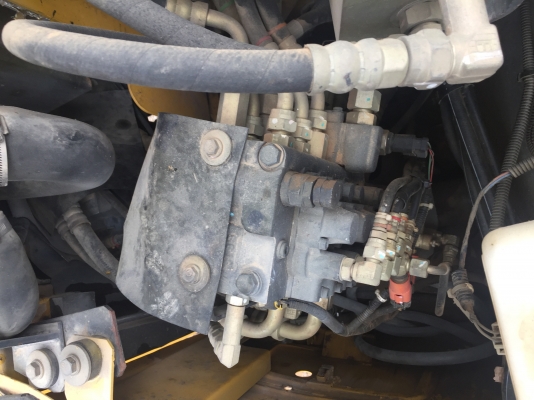 ขายรถแมคโคKOMATSU PC78USพร้อมหัวเจาะ ขายรถแมคโคKOMATSU PC78USพร้อมหัวเจาะ