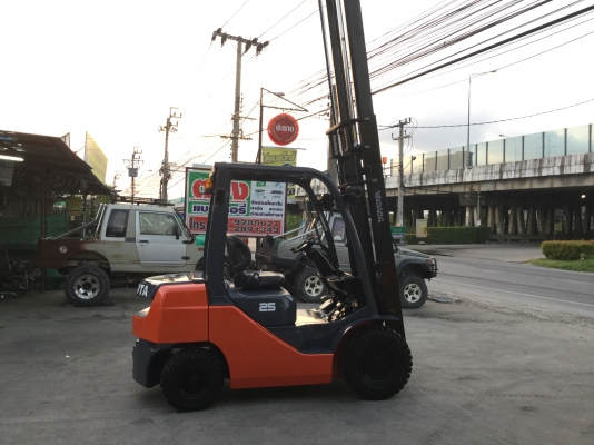 อาร์ ซี เอช โฟรคลิฟท์ ขาย โตโยต้า รุ่น 8