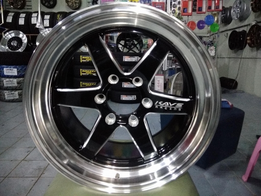 แม็กใหม่เวลขอบ 18 ราคา 13700 พร้อมยาง 21000 บาท