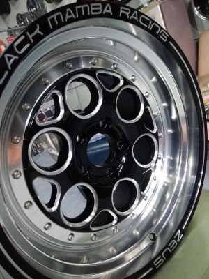 แม็กใหม่ขอบ 18 ค่ายเลนโซ่ ราคา 16500 บาท