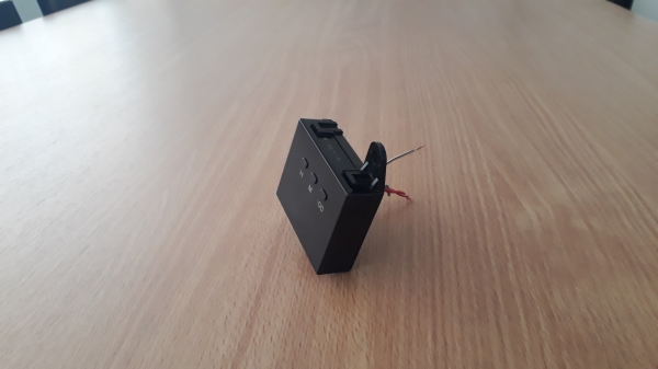 นาฬิกาTOYOTAทรงสี่เหลี่ยมจตุรัส