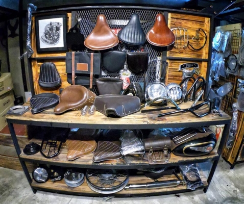 อะไหล่แต่ง royal enfield สนใจชิ้นไหนสอบถามได้