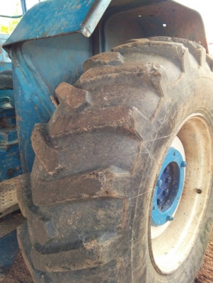 ขายฟอร์ด 6600 รถสวยทะเบียนพร้อมรถอยู่พังโคนจ.สกลนคร. ราคา370,000สนใจติดต่อ0895770265