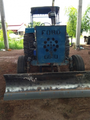 ขายฟอร์ด 6600 รถสวยทะเบียนพร้อมรถอยู่พังโคนจ.สกลนคร. ราคา370,000สนใจติดต่อ0895770265