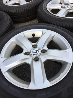 ขายล้อ HONDA ขอบ15 4รู100 พร้อมยาง MICHELIN 175-65-15 ปี17 ชุดละ 6,500 บาท