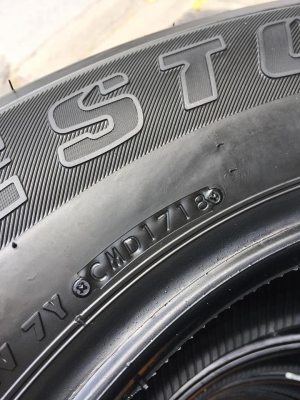 ขายยางป้ายแดง BRIDGESTONE 684II 265-65-17 ปี18 ชุดละ 14,500 บาท ขายยางป้ายแดง BRIDGESTONE 684II 265-65-17 ปี18 ชุดละ 14,500 บาท
