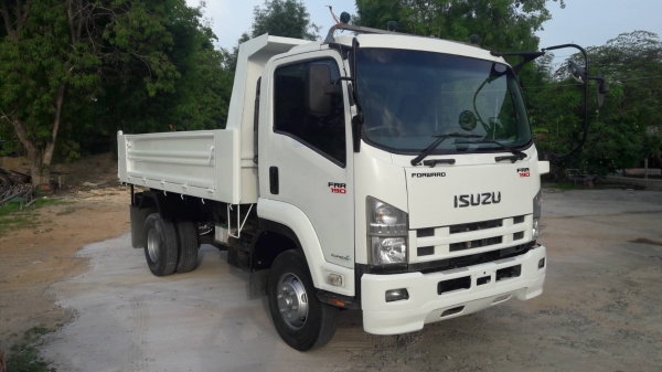 ขาย6ล้อ ดั้ม isuzu FRR 210 แรง ปี 56