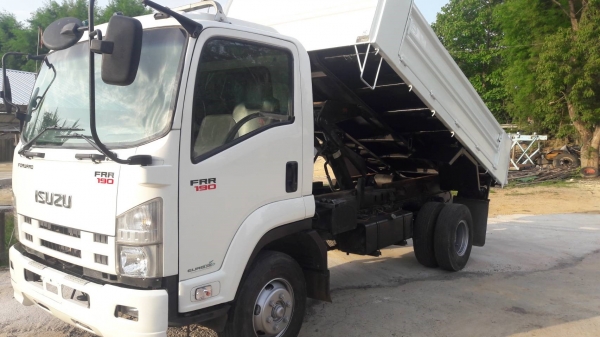 ขาย6ล้อ ดั้ม isuzu FRR 210 แรง ปี 56