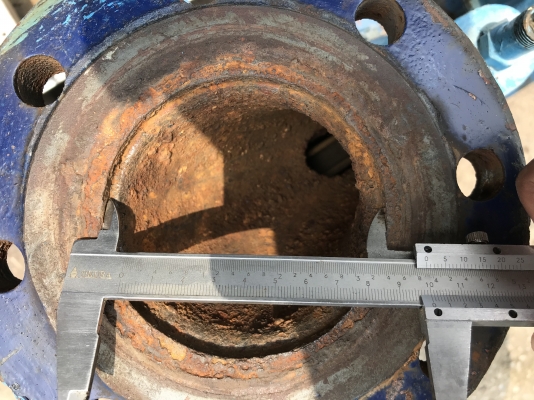 ( เหลือ 1 ตัวครับ )ขายหัวปั้มน้ำหอยโข่ง Ebara 125x100 FSK ขนาดเข้า 5นิ้ว ออก 4นิ้ว ใบพัดทองเหลือง พร้อมแท่น สภาพสวยเดิมๆ หมุนนิ่ม พร้อมใช้งาน มี 2ชุด ราคาชุดละ 15,500 บาท