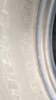 ขายยาง BF ALL 285/75/16 ปี11
