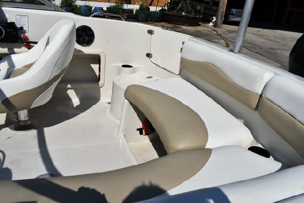 Tahoe Deck/Ski Boat 196, 2006 w/Suzuki 140hp OB 4 stroke ยาว19&#039; 10&quot;