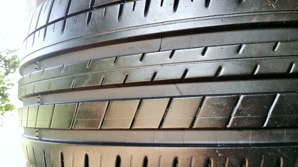 แม็กเก๋ง ขอบ17 4รู100 กว้าง7 et42 พร้อมยางมิชลิน 215 45R17ปี15