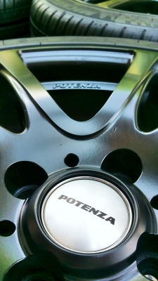 แม็กเก๋ง ขอบ17 4รู100 กว้าง7 et42 พร้อมยางมิชลิน 215 45R17ปี15