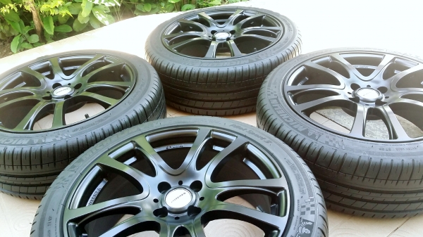 แม็กเก๋ง ขอบ17 4รู100 กว้าง7 et42 พร้อมยางมิชลิน 215 45R17ปี15