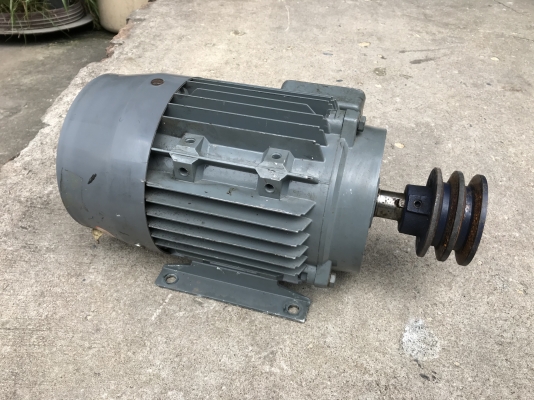 ขายมอเตอร์ Brook Crompton 3HP. 380V 1450RPM. made in England รุ่นนี้ทำอังกฤษครับ สภาพสวยเดิมๆ หมุนนิ่ม พร้อมใช้งาน ราคา 2,800 บาท ขายมอเตอร์ Brook Crompton 3HP. 380V 1450RPM. made in England รุ่นนี้ทำอังกฤษครับ สภาพสวยเดิมๆ หมุนนิ่ม พร้อมใช้งาน ราคา 2,800 บาท