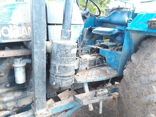 ขายรถไถฟอร์ด 6640 เพลาเดียว พร้อมเครื่องปลูกอ้อย พร้อมทะเบียน ขายรถไถฟอร์ด 6640 เพลาเดียว พร้อมเครื่องปลูกอ้อย พร้อมทะเบียน