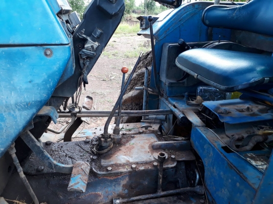 ขายรถไถฟอร์ด 6640 เพลาเดียว พร้อมเครื่องปลูกอ้อย พร้อมทะเบียน ขายรถไถฟอร์ด 6640 เพลาเดียว พร้อมเครื่องปลูกอ้อย พร้อมทะเบียน