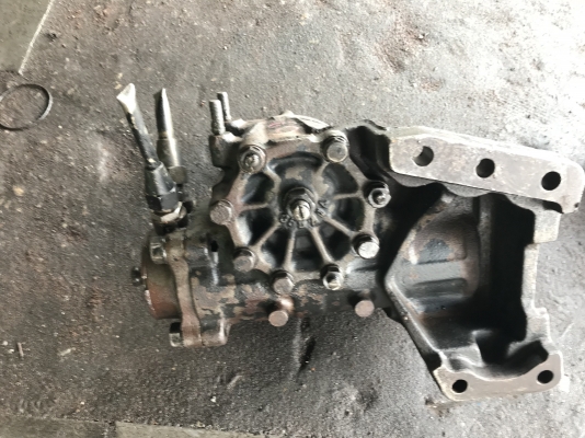 ขายกระปุกพวงมาลัยRocky210/240