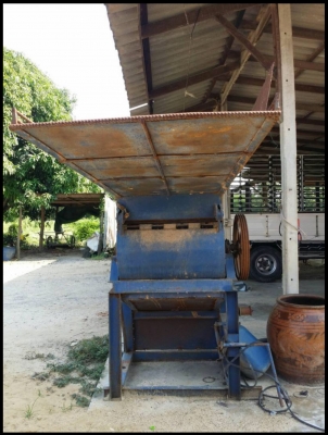 เครื่องโม่พลาสติก ราคา 30,000 บาท สนใจติดต่อ คุณโบว์ 093-8987190 ,ไอดีไลน์ surawuth2 เครื่องโม่พลาสติก ราคา 30,000 บาท สนใจติดต่อ คุณโบว์ 093-8987190 ,ไอดีไลน์ surawuth2