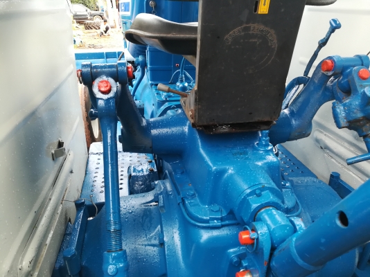 ขายฟอร์ด5000ที1เก่านอกสภาพสวย ขายฟอร์ด5000ที1เก่านอกสภาพสวย