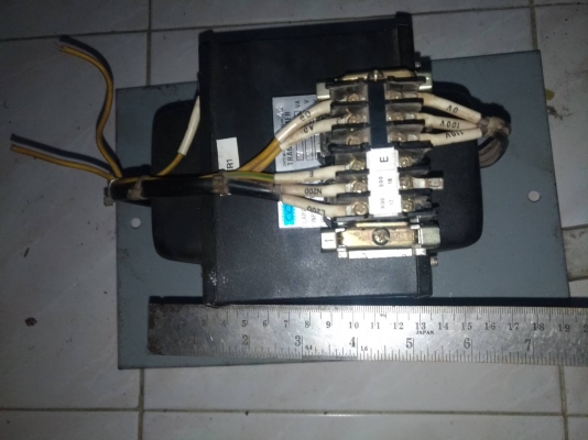 ขายหม้อแปลง 220-110v 750w