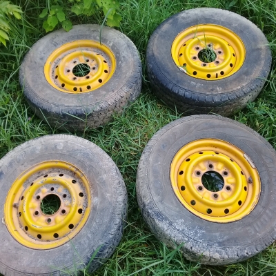 กระทะ6รูขอบ14พร้อมยางบริจสโตน