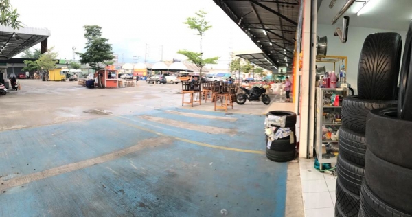 ขาย/เซ้ง ของในร้านยาง 180,000บ พร้อมของ และอุปกรณ์เครื่องมือ